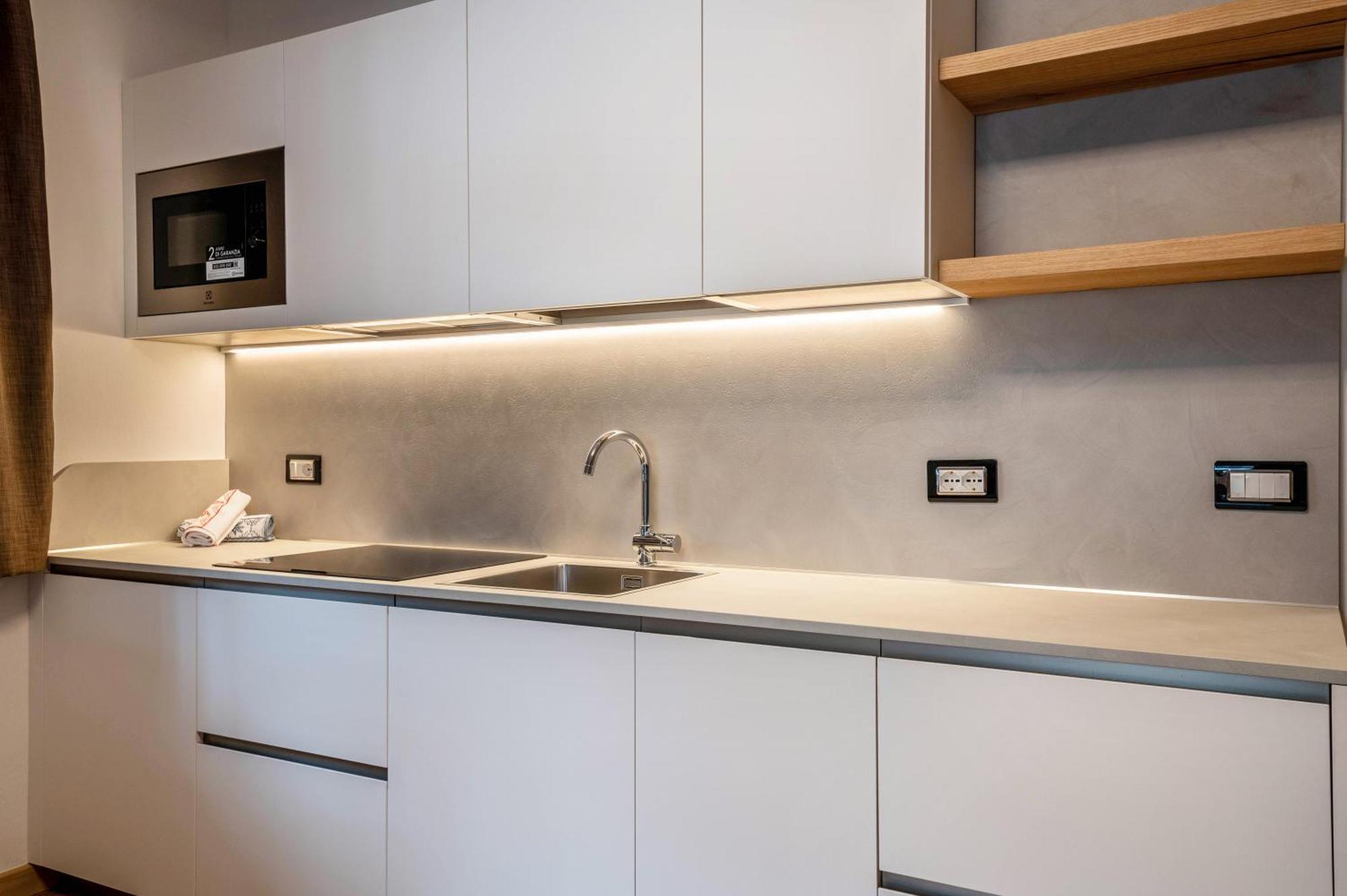 Kamerloy Apartments A Кампітелло-ді-Фасса Екстер'єр фото