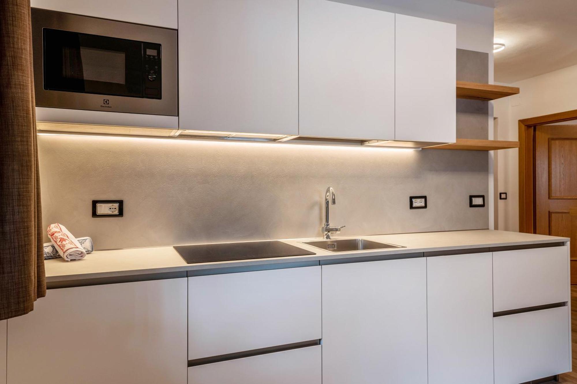 Kamerloy Apartments A Кампітелло-ді-Фасса Екстер'єр фото